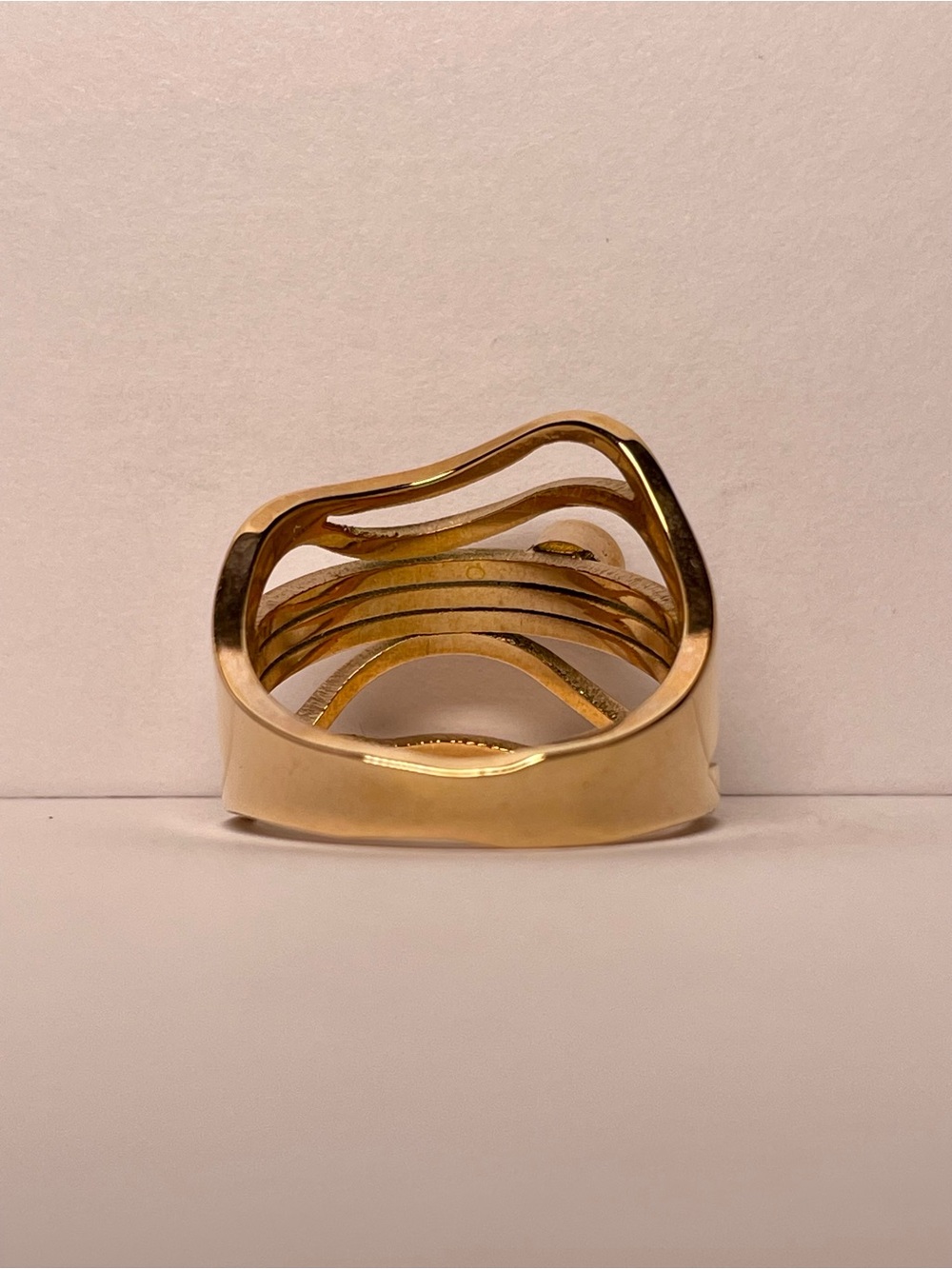 Rose Gold Wave Crystal Ring - Picture 4 of 6